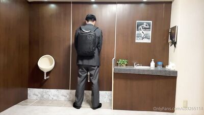 Restroom Hookup - Ryuji Kumataro
