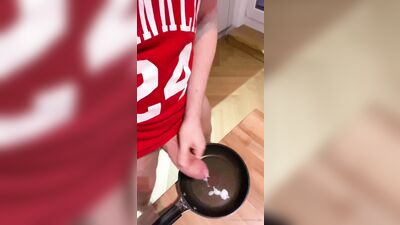 Tim Kruger - Panfried CUM Omelett With A Nice RedWine
