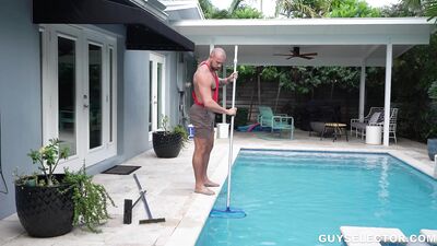 Perks Fucking the Pool Boy - Michael Roman  Damien White 2022-10-26