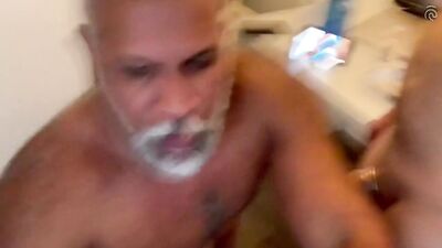 Big thick facial - Gay Porn