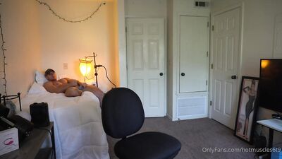 Hotmuscles6t9 - gay porn video (41)