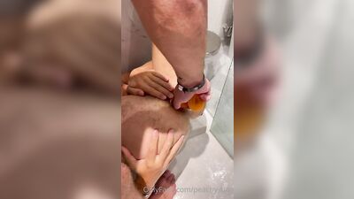 PEACHY BOY - Two naughty boys sharing a dildo in the shower together myself and @thesexypt - gay porn