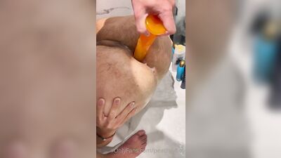 PEACHY BOY - Two naughty boys sharing a dildo in the shower together myself and @thesexypt - gay porn