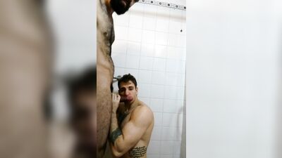Fudendo no banho Milo Galician e Simon Montana