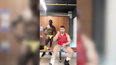 Tesao pos treino - Rico Marlon  Bombom Dot - gay porn