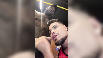 Tesao pos treino - Rico Marlon  Bombom Dot - gay porn