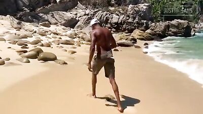 Beach Sex - Rhyheim fucks Alejandro