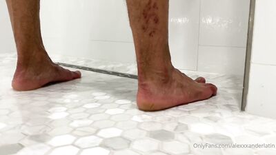 Alexxxanderlatin & Rhyheim Shabazz shower ride