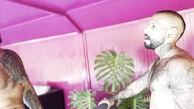 Viktor Rom and Kova - El peon Jugueton - free gay porn
