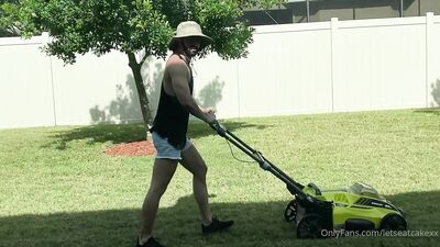 OnlyFans - LetsEatCakeXx - The Yard Boy with Joe DeMatteo - free gay porn