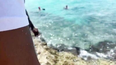 OnlyFans - Alejo Ospina - Blowing stranger in the beach - free gay porn