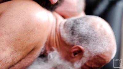THREE MASCULAR - free gay porn