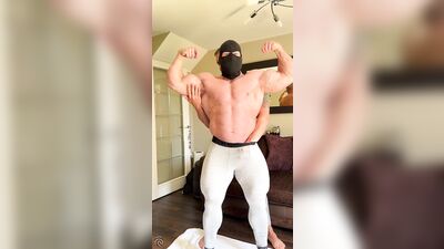Body building cum Micael Wilson - free gay porn