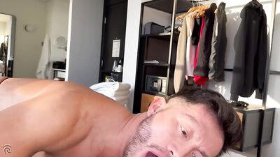 One Top One Bottom One Vers REI LEONARDI - free gay porn