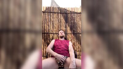 OnlyFans - Tim Kruger Who wants a Burger - free gay porn