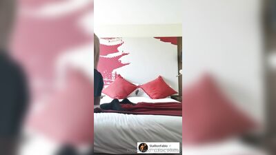 OnlyFans - StallionFabio fucks his Fans at the Hotel - free gay porn