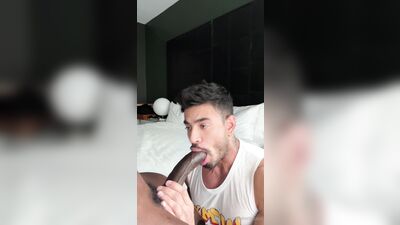 OnlyFans - Sin City Papi  Alejo Ospina