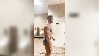 OnlyFans - John Bronco - 2022-02-22 little flexing at the gym after cardio - free gay porn