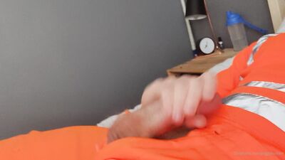Piggy Builder - gay porn video (34)