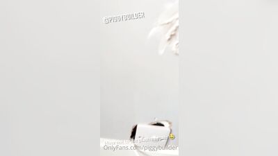 Piggy Builder - gay porn video (20)