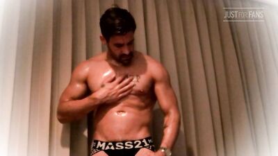 Brett King gay porn video (29)