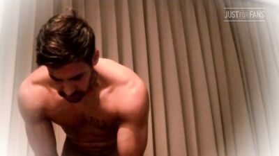 Brett King gay porn video (29)
