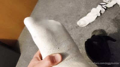 Piggy Builder - gay porn video (56)