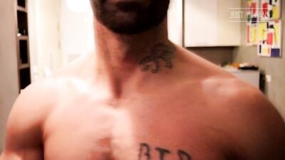 Brett King gay porn video (22)