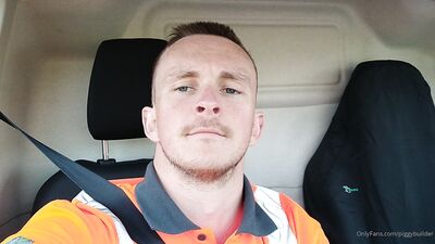 Piggy Builder - gay porn video (36)