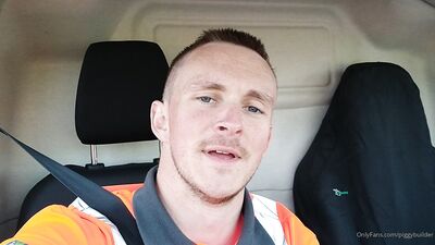 Piggy Builder - gay porn video (36)