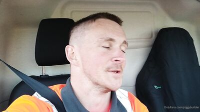 Piggy Builder - gay porn video (36)