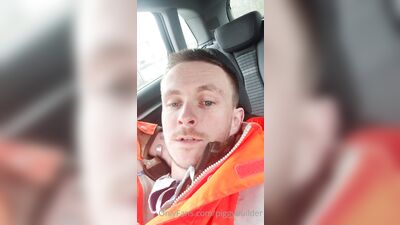 Piggy Builder - gay porn video (38)