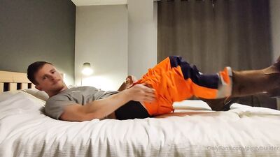 Piggy Builder - gay porn video (70)
