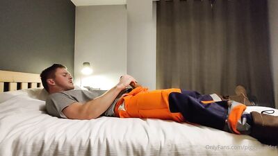 Piggy Builder - gay porn video (70)