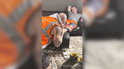 Piggy Builder - gay porn video (41)