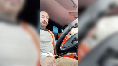 Piggy Builder - gay porn video (4)