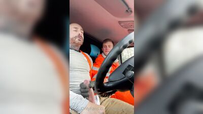 Piggy Builder - gay porn video (4)