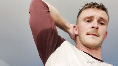 Piggy Builder - gay porn video (62)