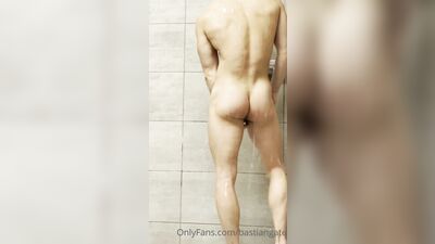 OnlyFans - BastianGate - Gay Porn Video (2)