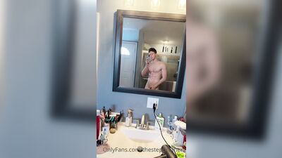 TheStepBrothers - Big bro poses in mirror while Lil bro showers then blows him a bit - 34 secs - free gay porn