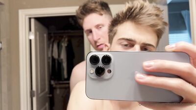 TheStepBrothers - Mirror shot of Big bro fucking Lil bro in the bathroom - 38 secs - free gay porn