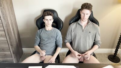 TheStepBrothers - Big bro and Lil bro wank sitting next to each other - 11 min - free gay porn