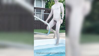 TheStepBrothers - Lil bro stepping into the pool - 6 secs - free gay porn
