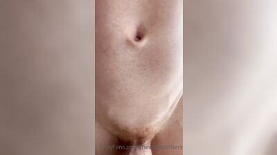 TheStepBrothers - Big bro does push-ups over camera - 2 min - free gay porn