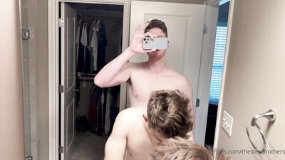 TheStepBrothers - Big bro fucking Lil bro in the bathroom - quick shot - 24 secs - free gay porn