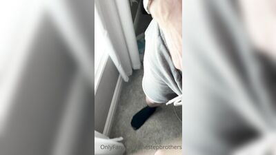 TheStepBrothers - Big bro and Lil bro do a bit of dry docking - 30 secs - free gay porn
