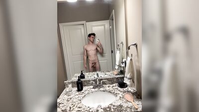 TheStepBrothers - Lil bro wanks a bit in the mirror - 13 secs - free gay porn