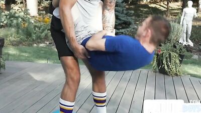 petite twink barebacked outdoor by athletic tattooed hunk
