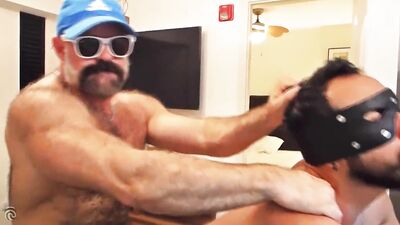 RawFuckClub - The Horny Musclebear Masseur - free gay porn