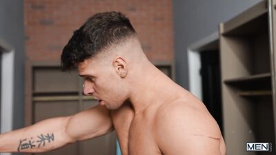 MEN - Fucking Jacked - Malik Delgaty & Clark Reid) - free gay porn